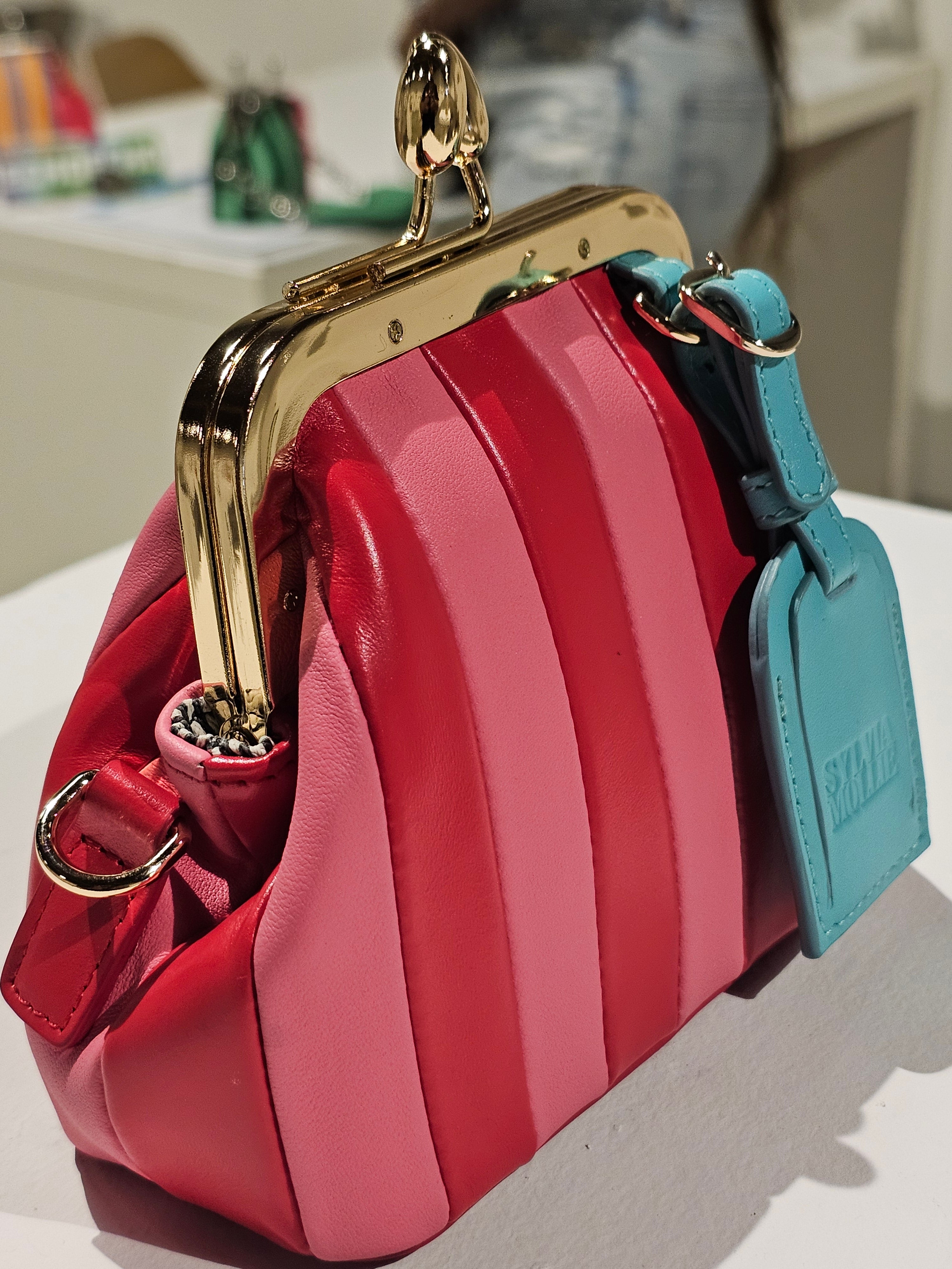 Lil Fannie — Bright Red + Pank