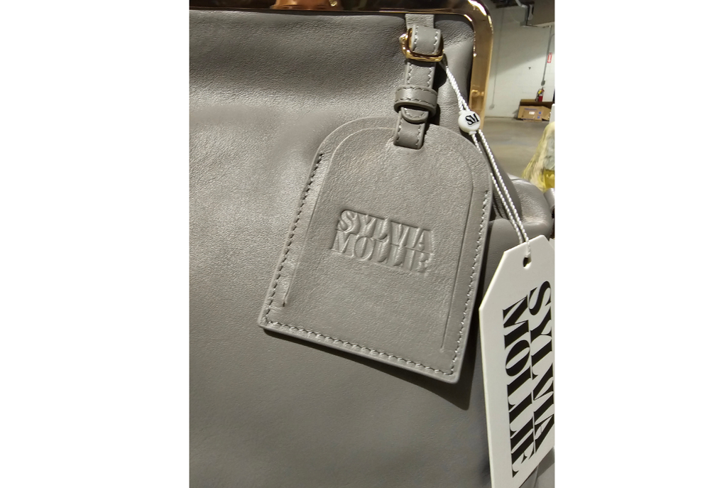 Sylvia Mollie Fannie Bag in grey leather with gold-tone hardware