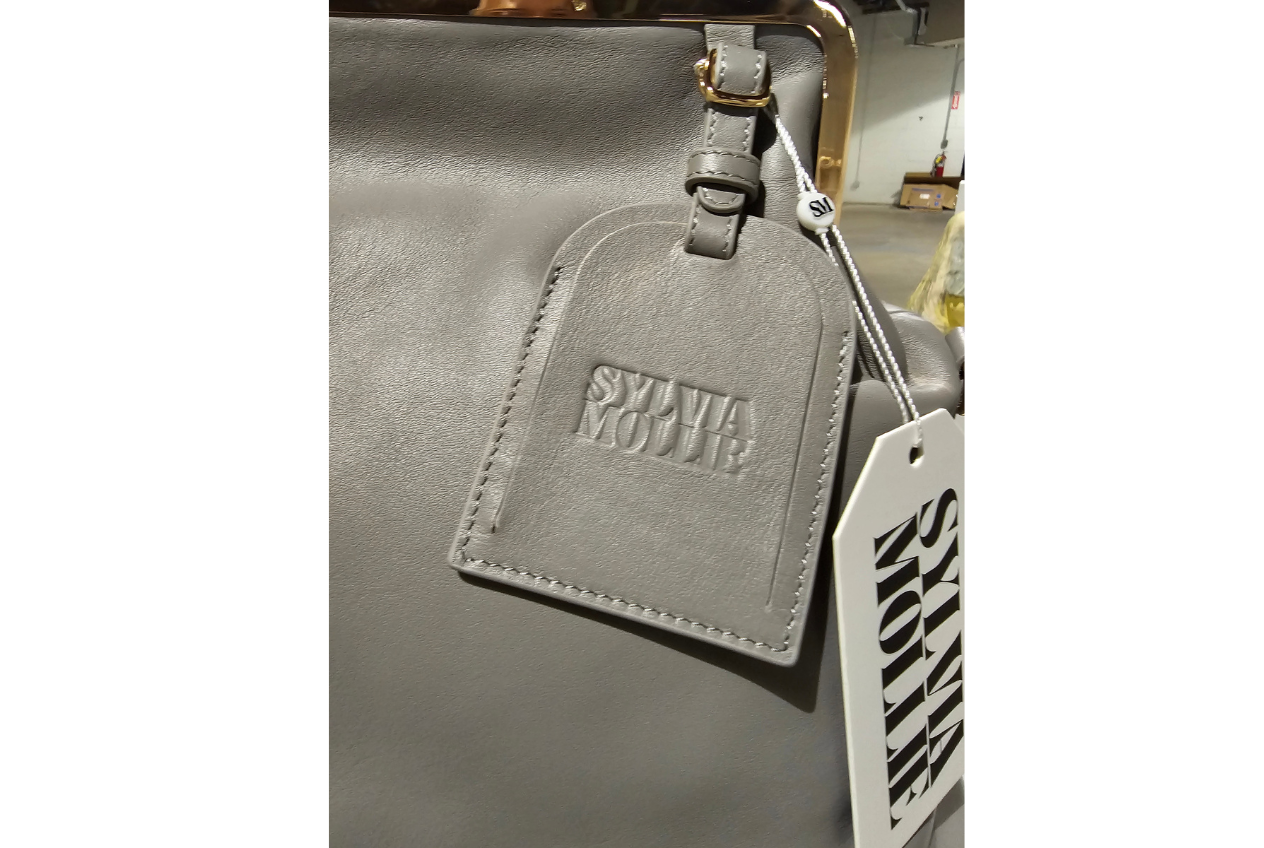 Sylvia Mollie Fannie Bag in grey leather with gold-tone hardware